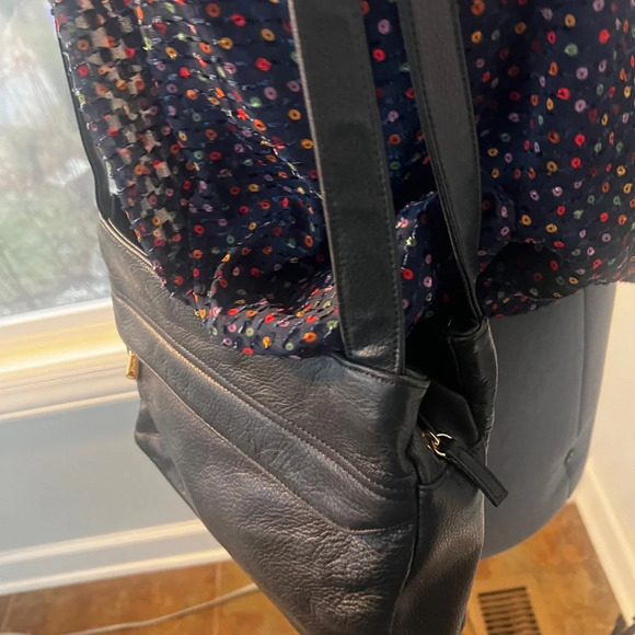 Stone Mountain Blk Leather Triple Zippered Compartments shoulder hobo - Picture 14 of 16